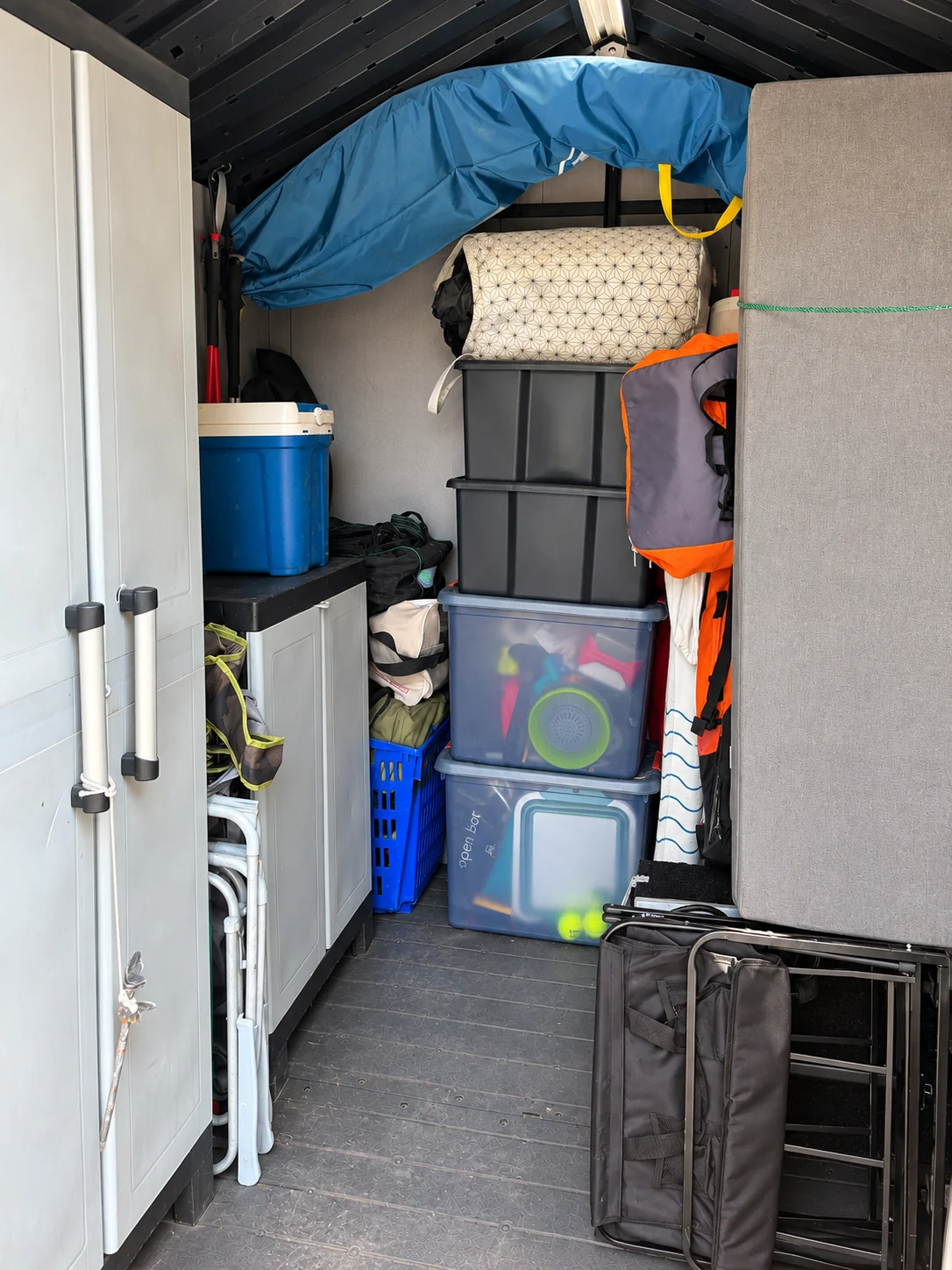 A Box room & storage areas space by winter way.